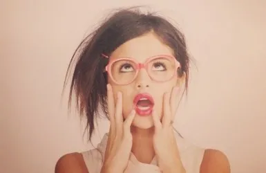 Selena Gomez nu ştie ce riscă dacă mănâncă AŞA CEVA!