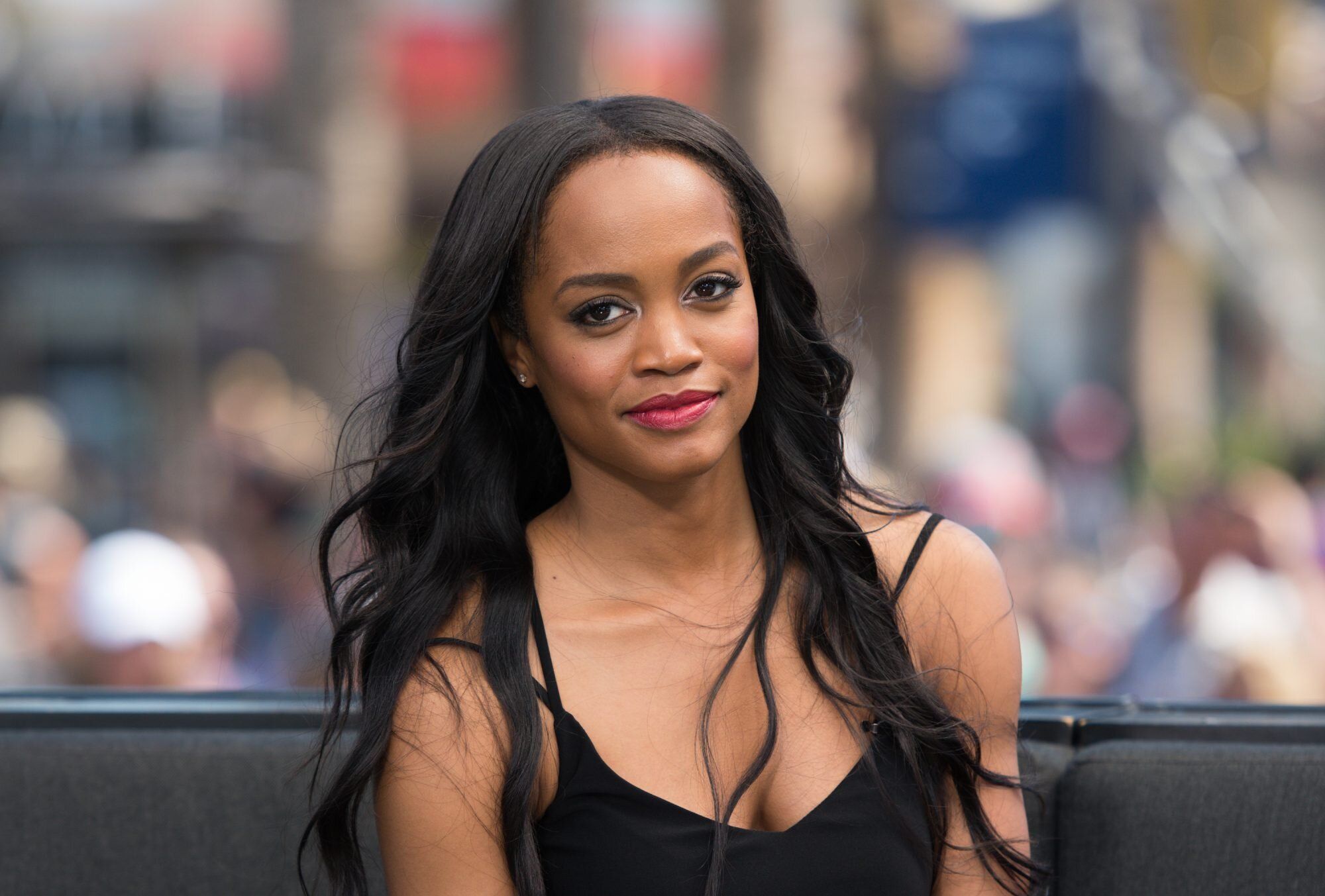 Rachel Lindsay se întoarce pe Instagram cu un mesaj puternic despre răspândirea de „Good Vibes Only”