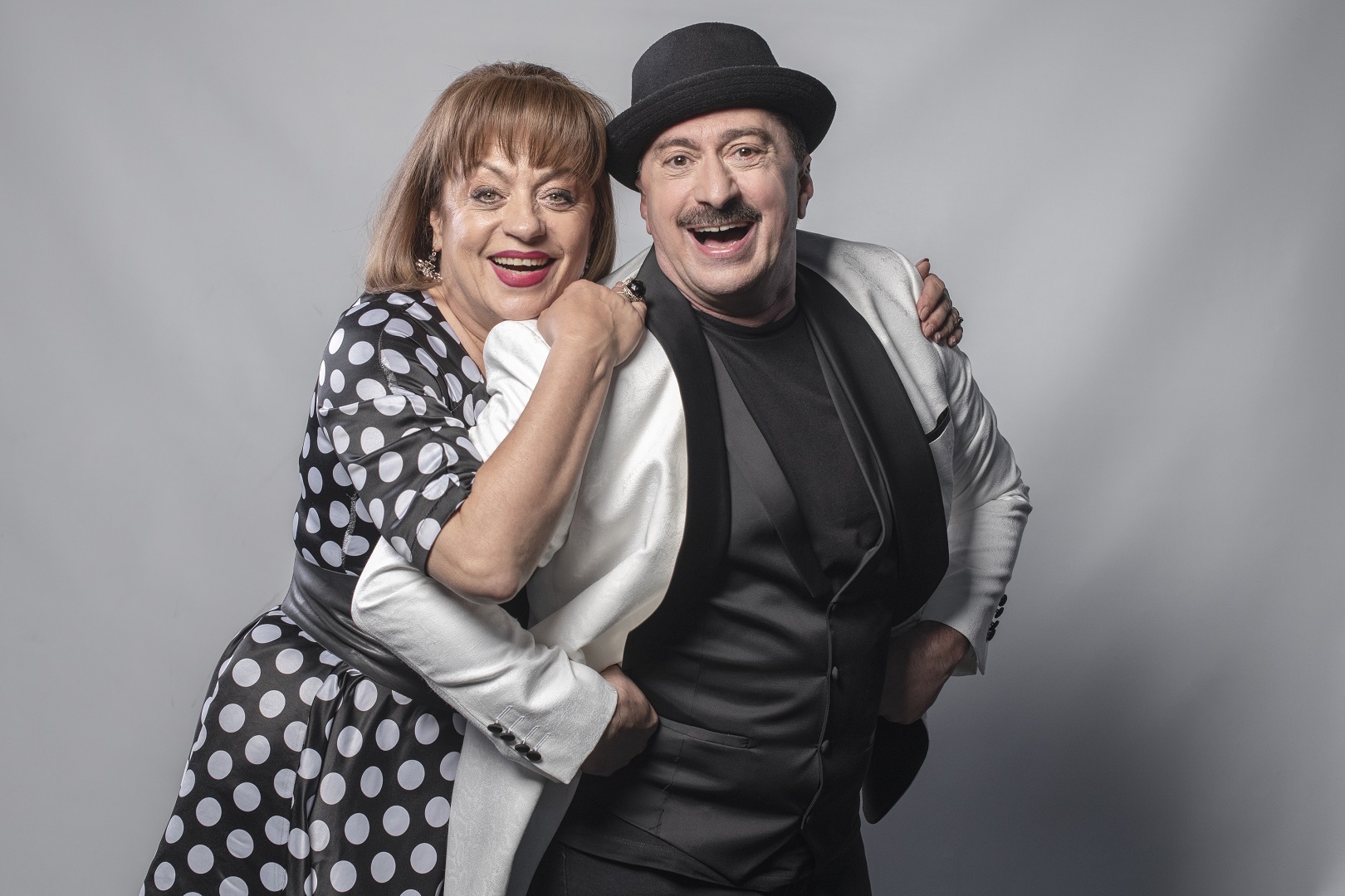 Adriana Trandafir si Romnica Tociu sunt castigatorii sezonului 16 din „Te cunosc de undeva”