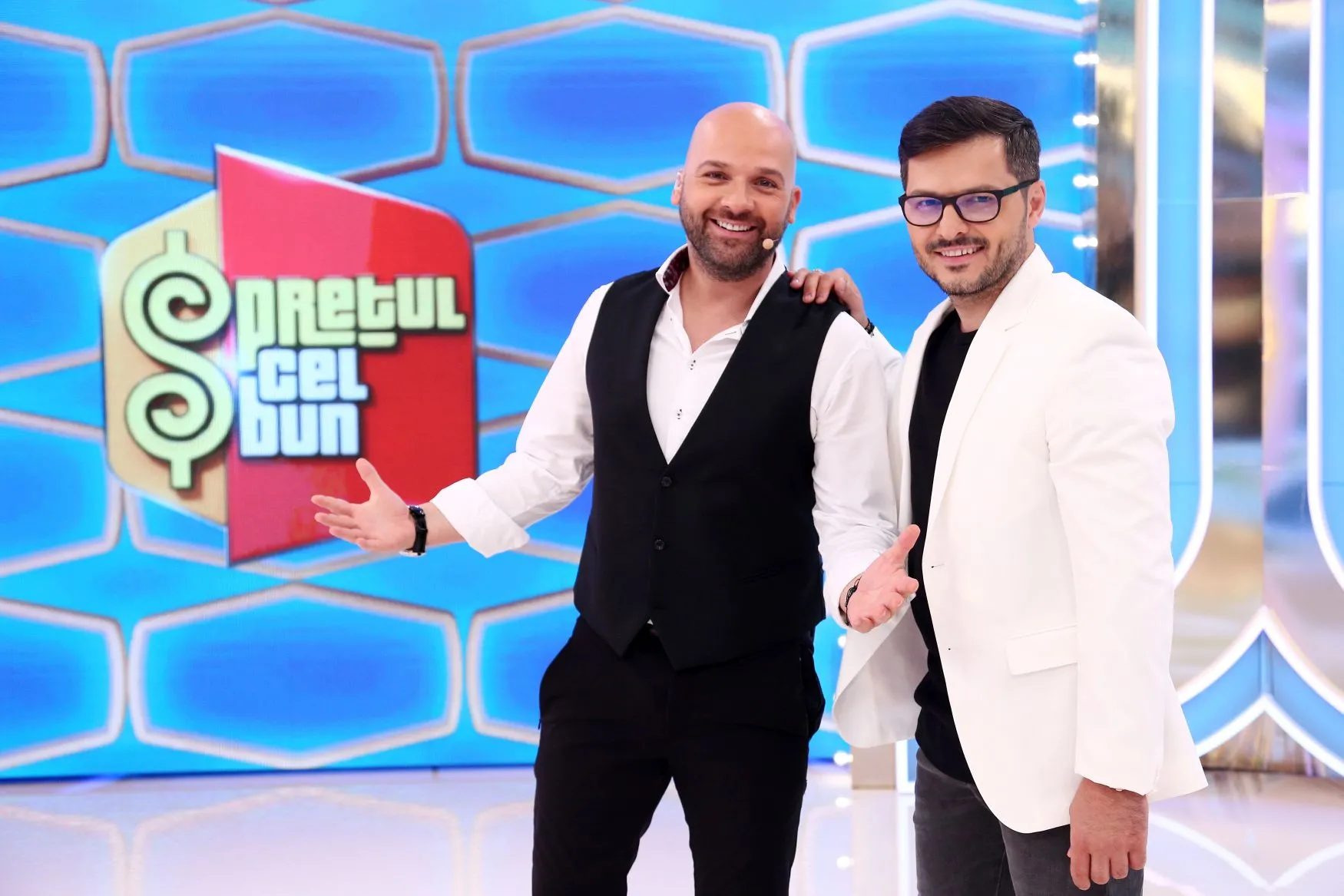 Liviu Vârciu și Andrei Ștefănescu au început filmările pentru quiz show-ul Prețul cel bun