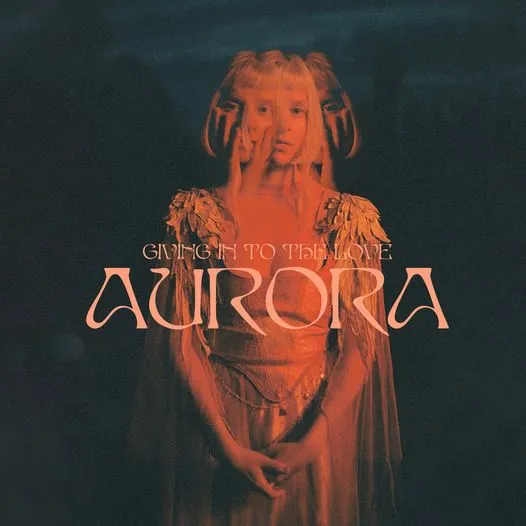 Aurora anunta un album nou – „Gods We Can Touch”, care va fi lansat pe 21 ianuarie 2022