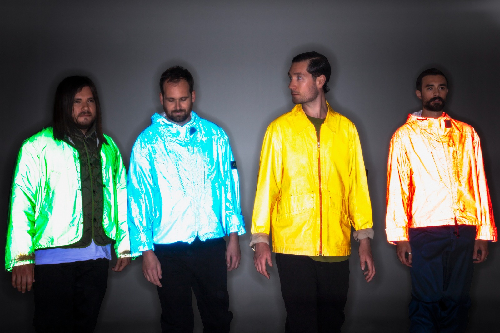 Bastille lanseaza melodia „Distorted Light Beam”