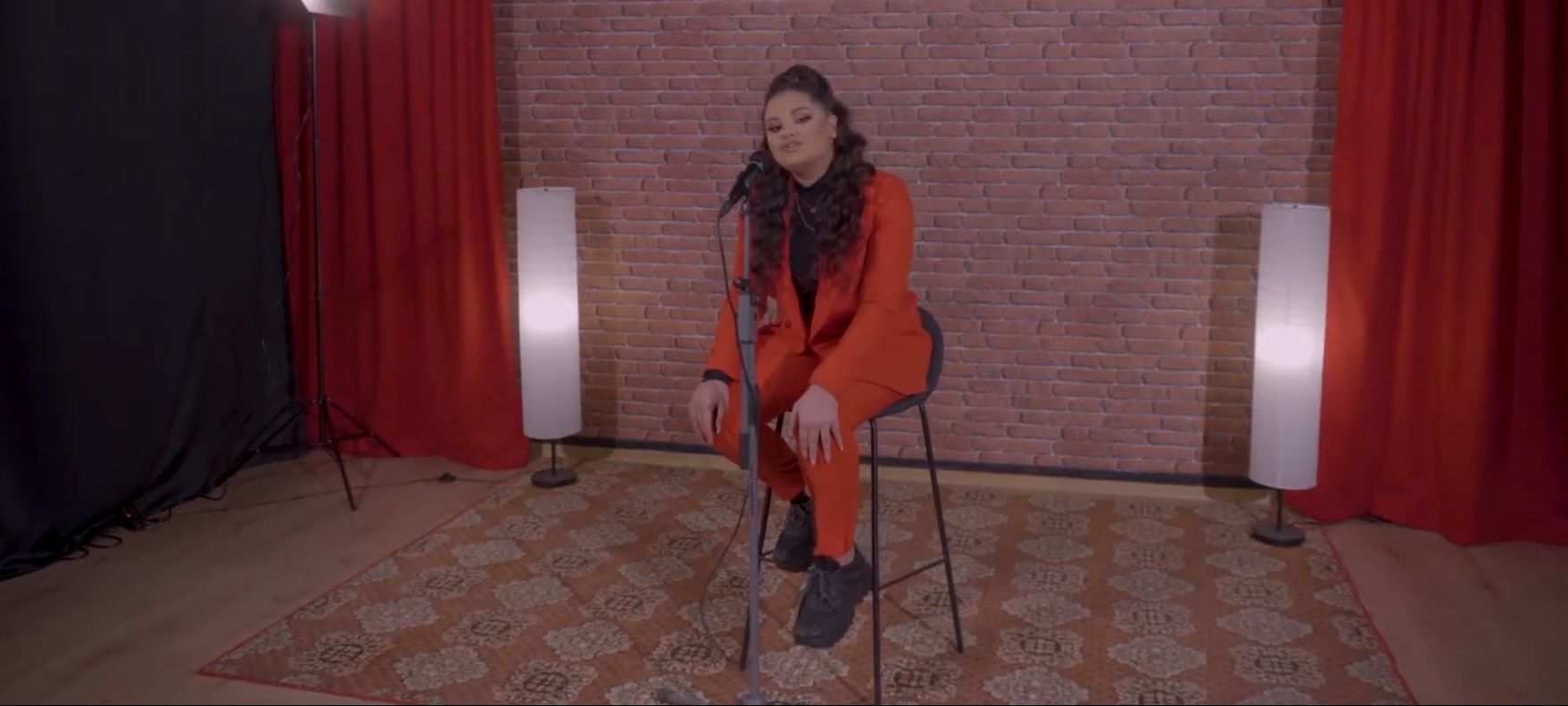 Betty Beatris a lansat single-ul ei de debut, “Dragostea ta”