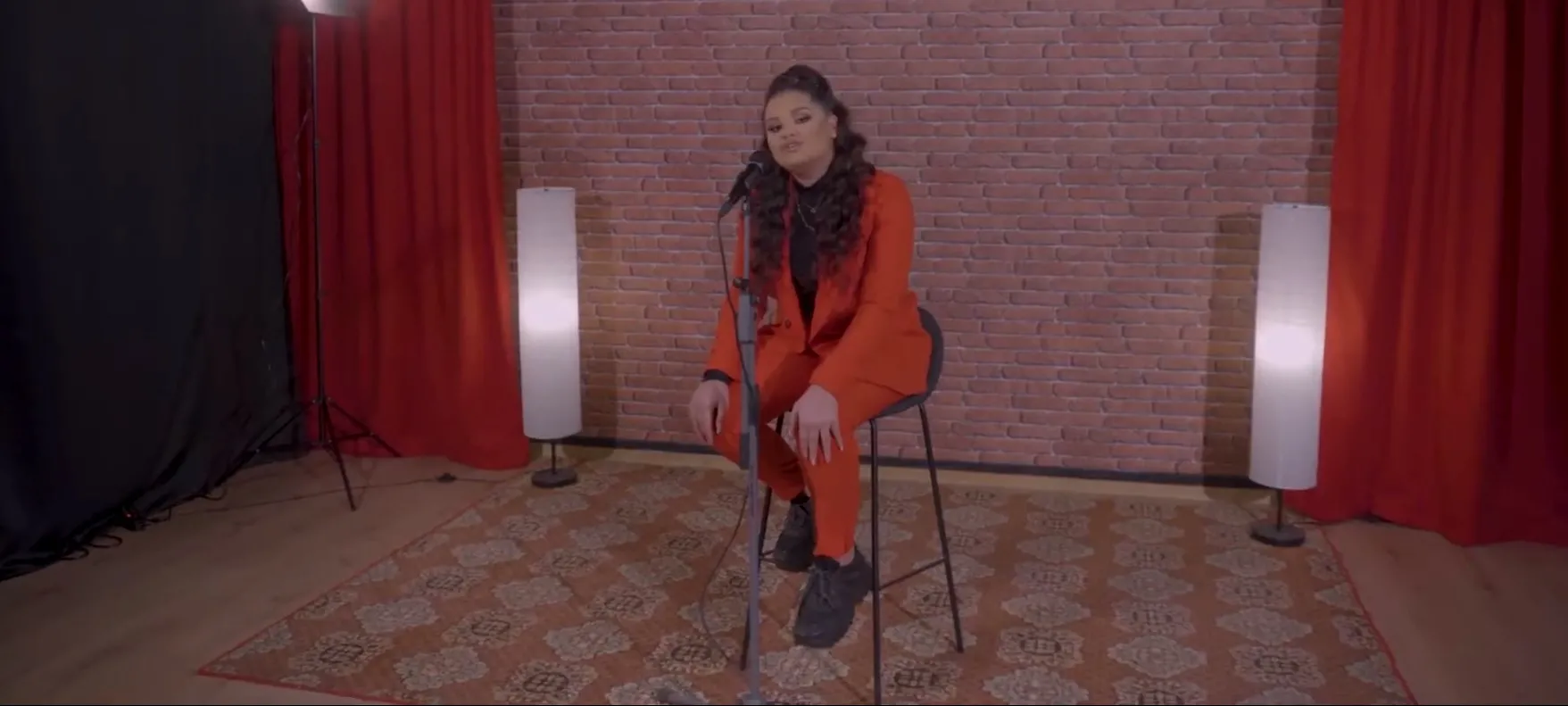 Betty Beatris a lansat single-ul ei de debut, “Dragostea ta”