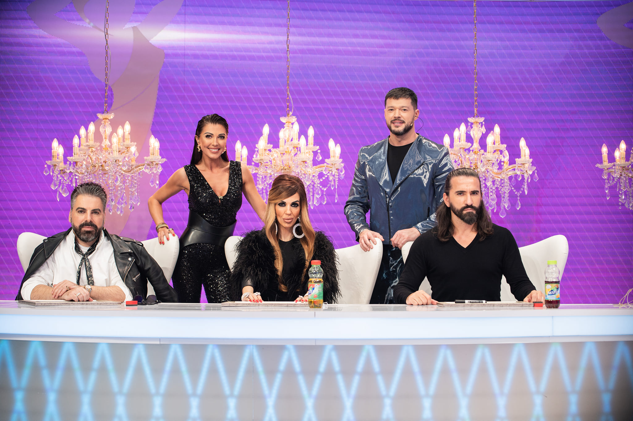 Ilinca Vandici a revenit la Bravo, ai stil! Celebrities; Victor Slav ramane in echipa emisiunii, avand un rol special in cadrul acesteia