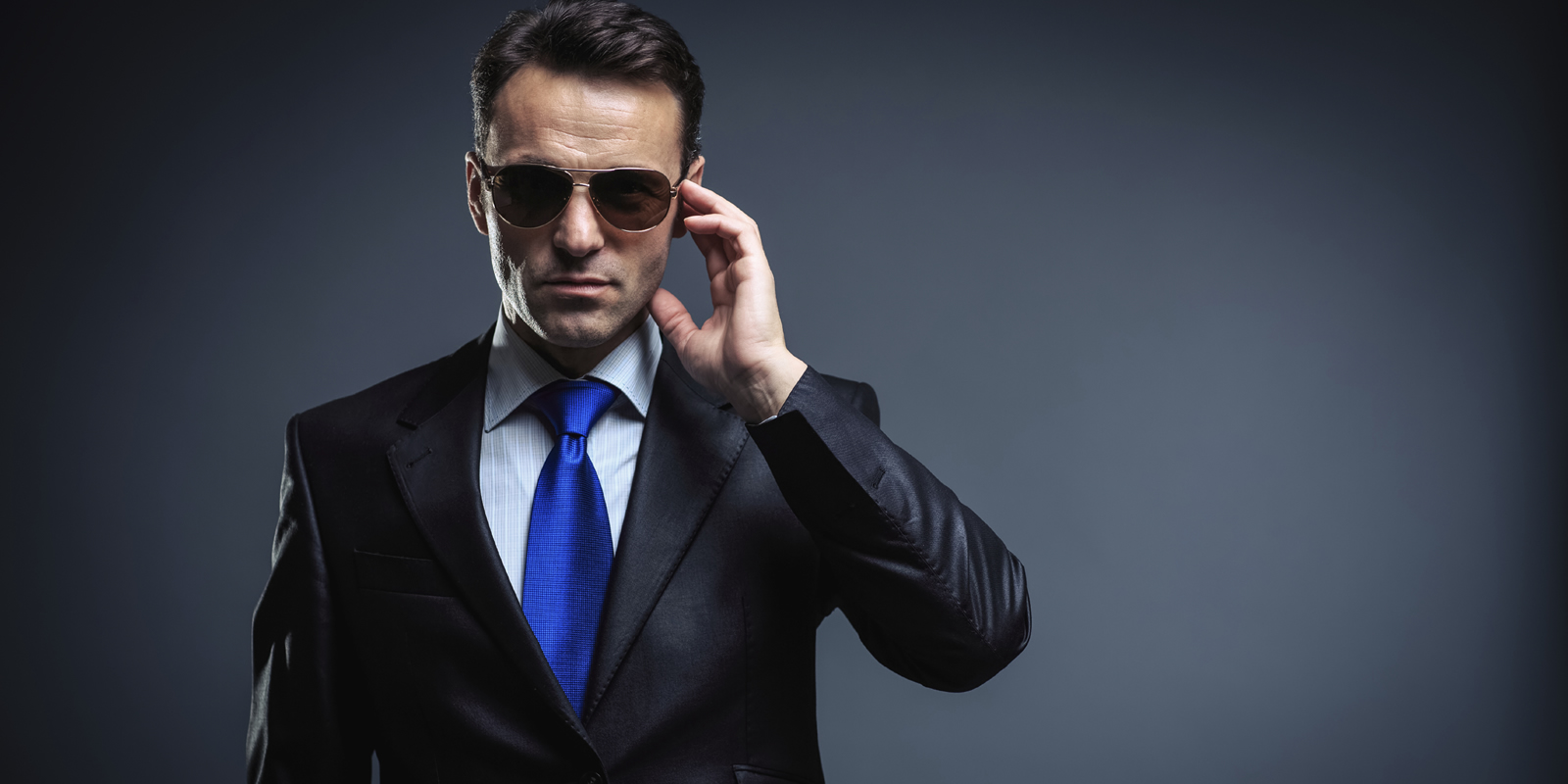 Găsește-ți un job ușor cu ajutorul unor cursuri agent de securitate