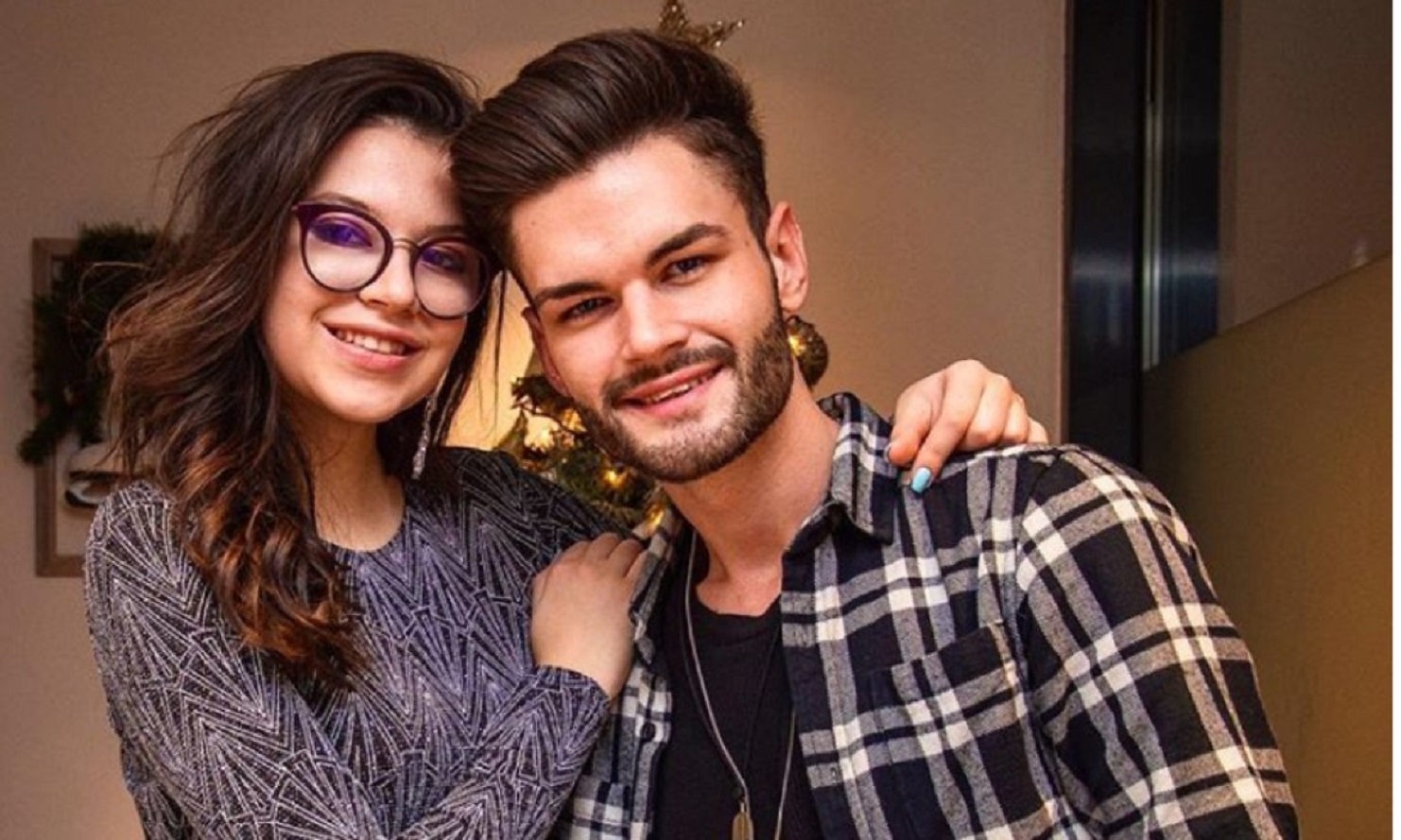 Edward Sanda si Cleopatra Stratan au implinit un an de relatie!