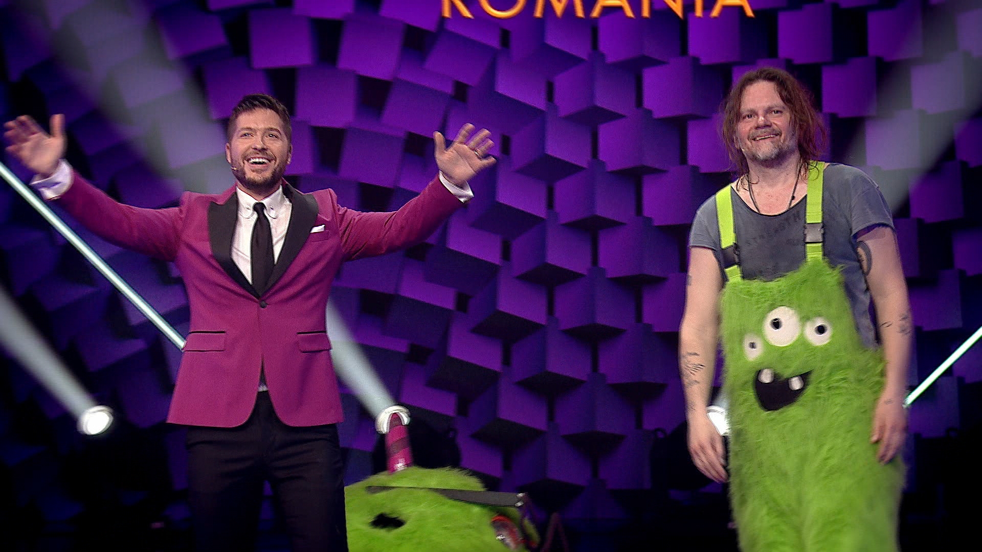 Monstrul a parasit aseara emisiunea Masked Singer Romania. Florin Piersic Jr. s-a ascuns sub masca lui!