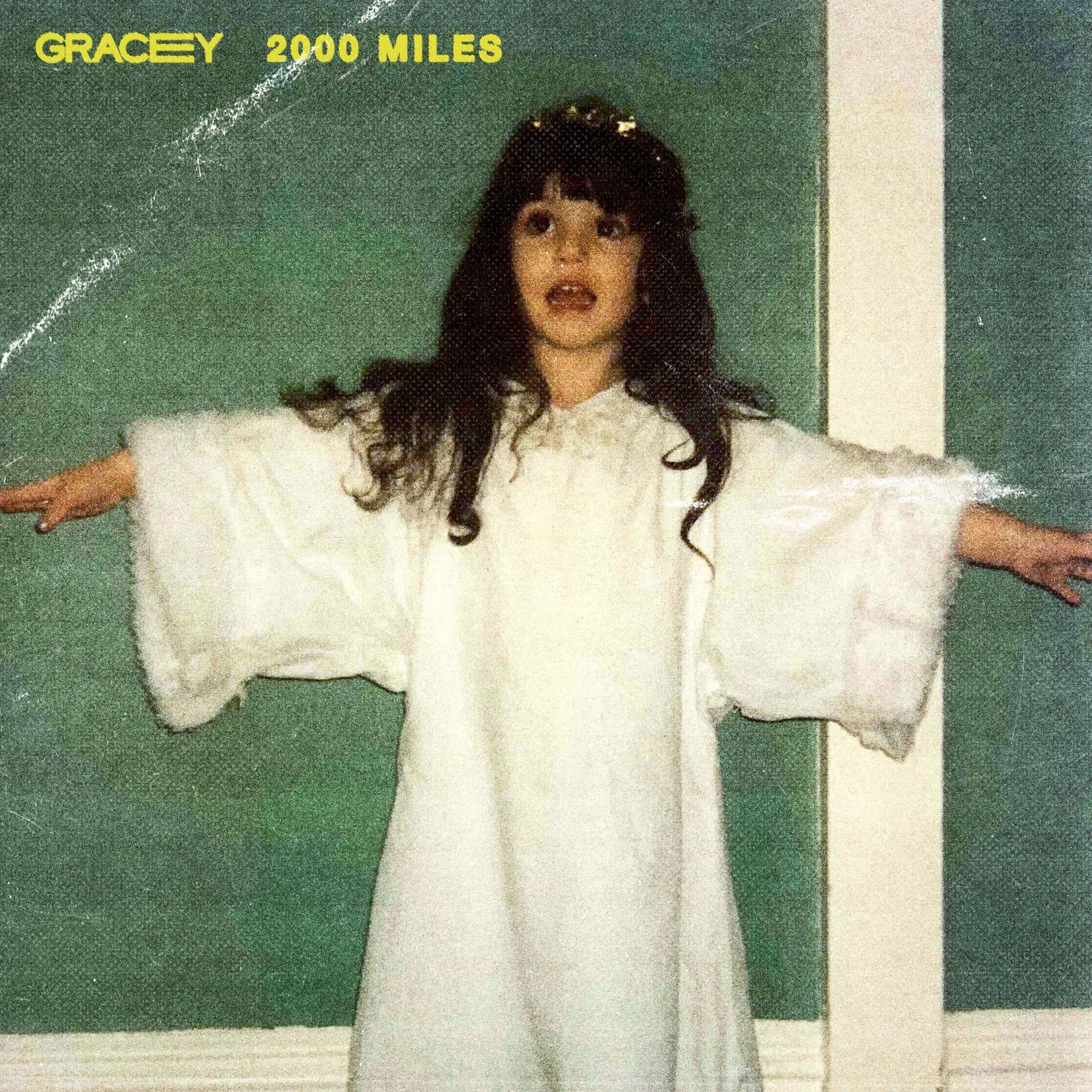 Gracey a lansat cover-ul “2000 Miles”