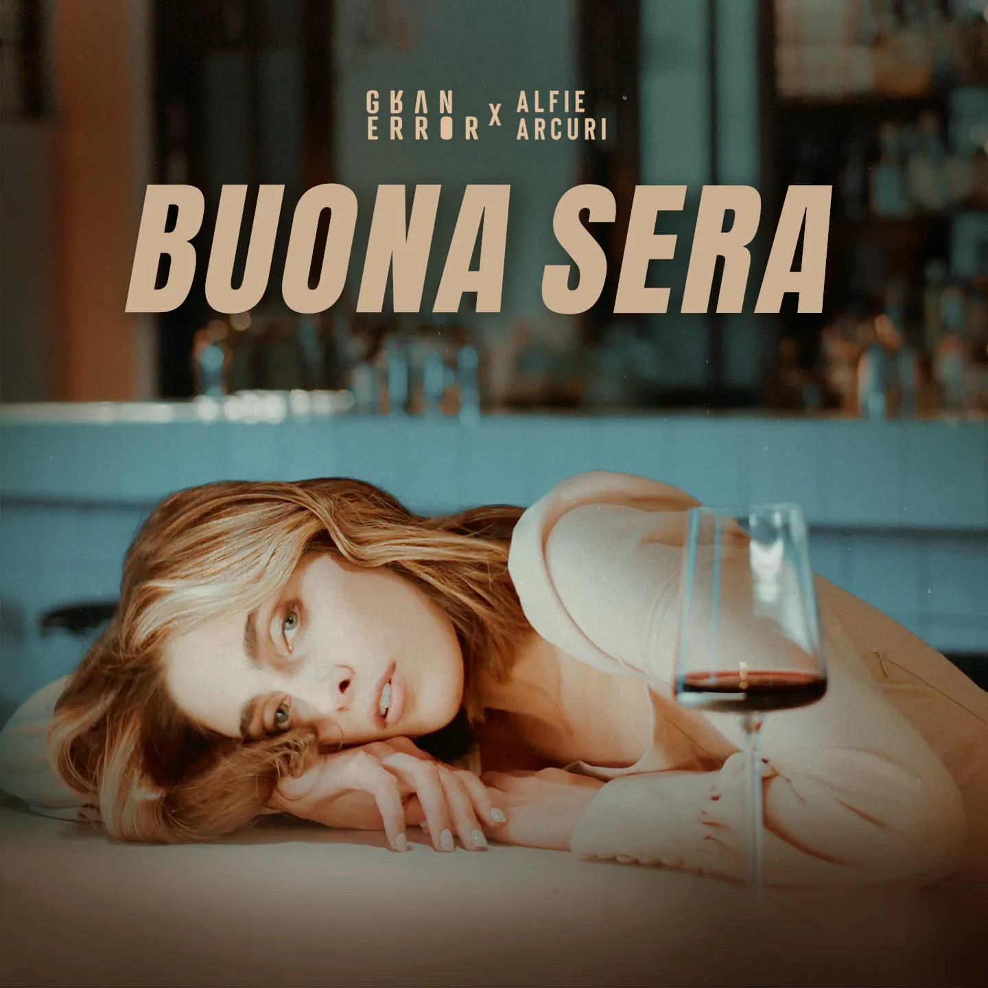 Gran Error și Alfie lansează un remake vibrant al celebrei piese Buona Sera
