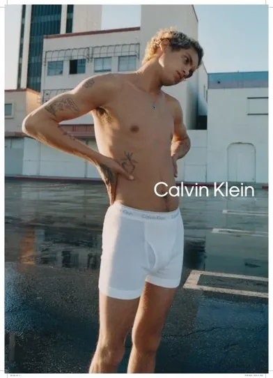Calvin Klein prezinta ultimul capitol al miscarii #mycalvins: Limbajul Calvin Klein