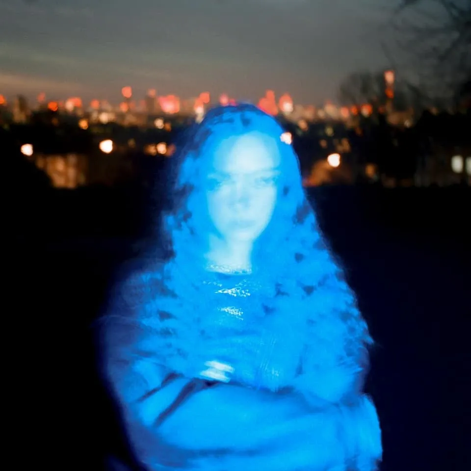 Holly Humberstone lanseaza noul single – „London is Lonely”