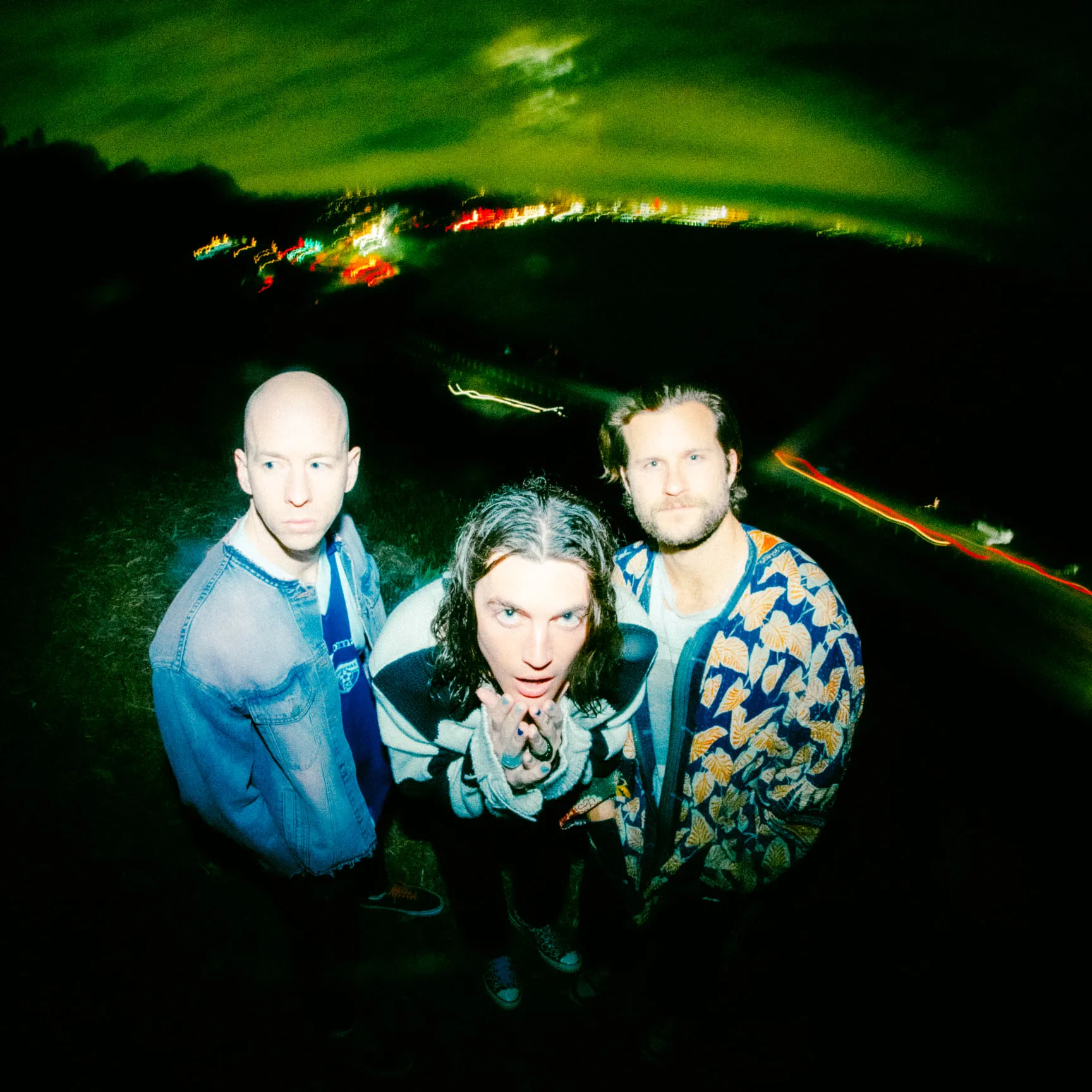LANY lanseaza albumul „gg bb xx”
