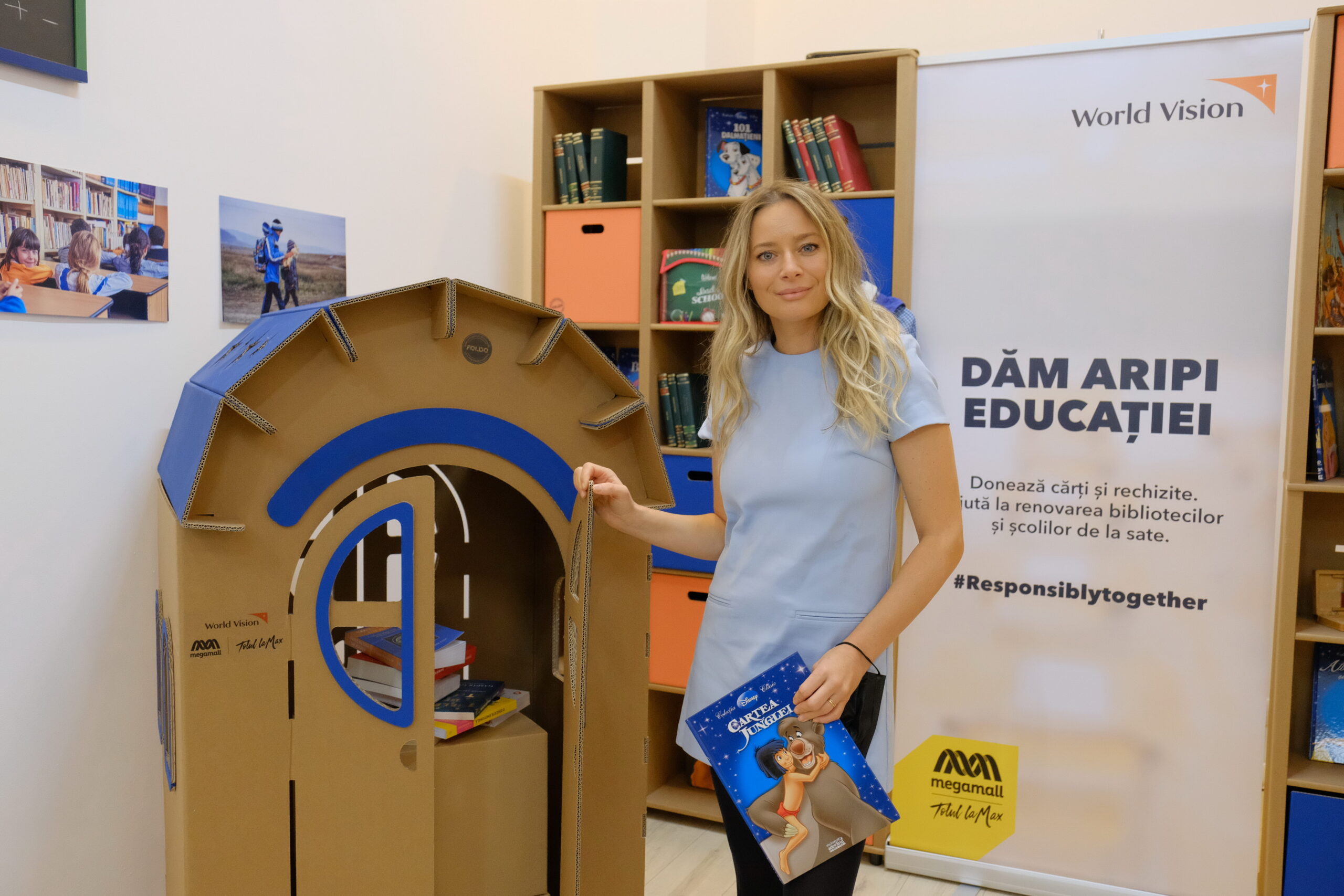 Connect-R, Laura Cosoi si Oana Cuzino se alatura unei noi campanii – Empty Classroom