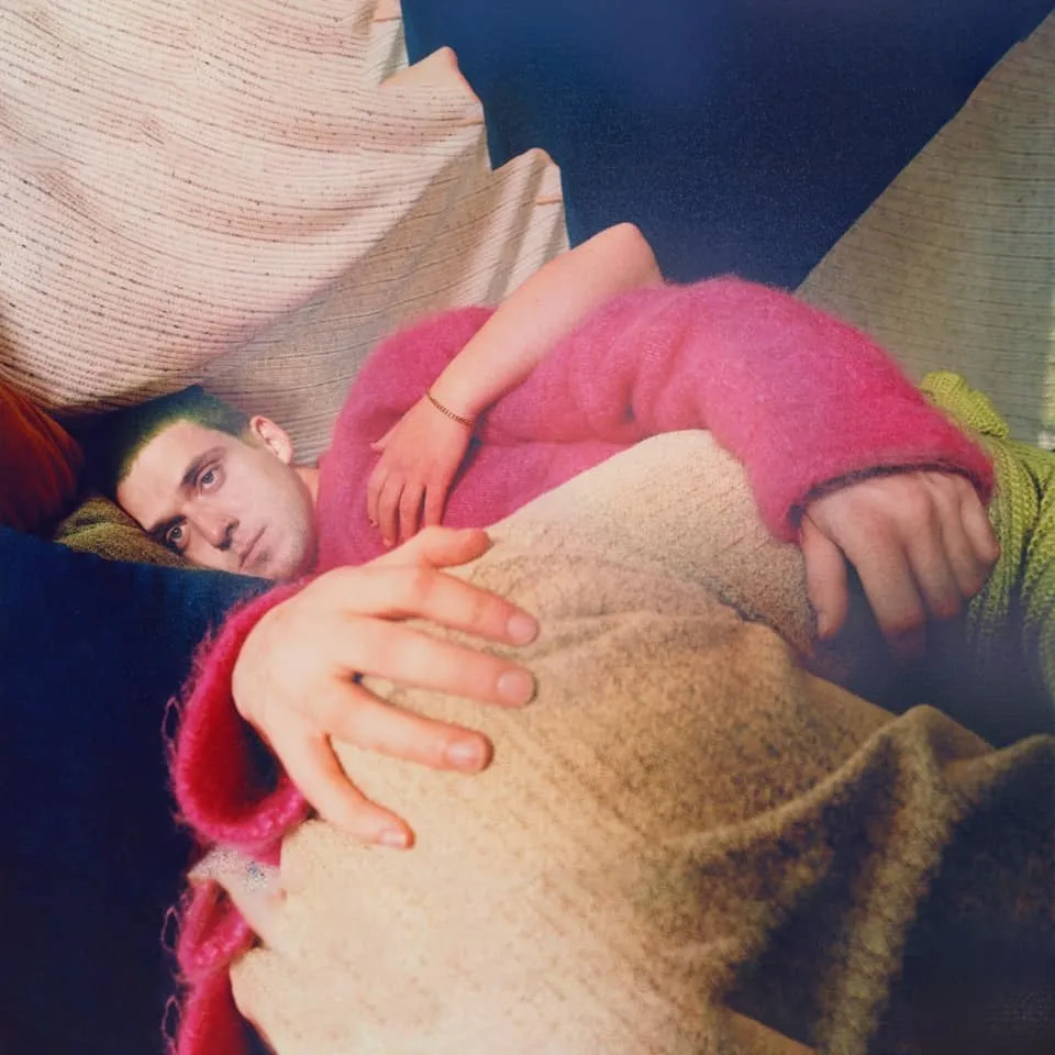 Lauv lanseaza single-ul „26”