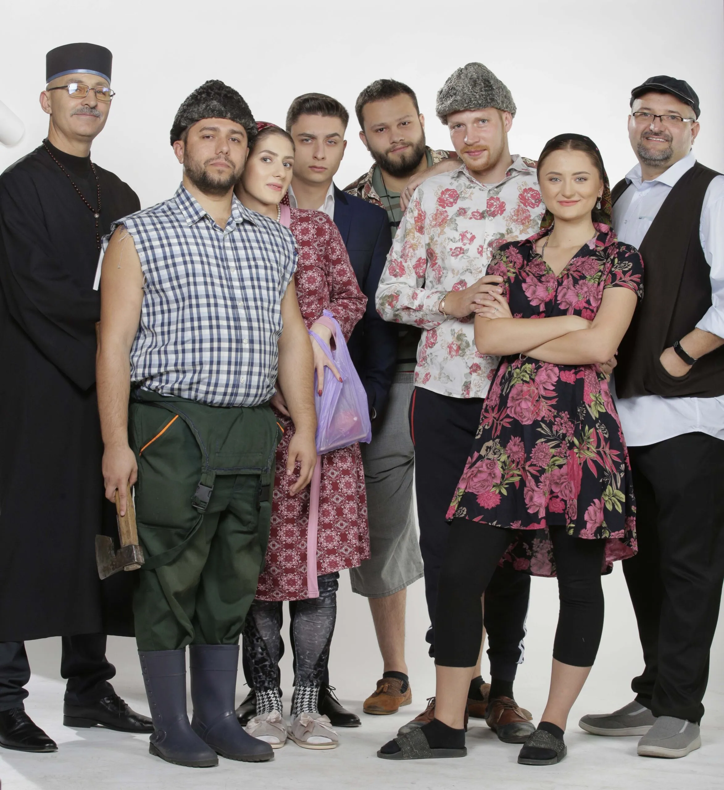 Actorii din serialul de comedie de la Kanal D au lansat melodia si videoclipul “Laila”