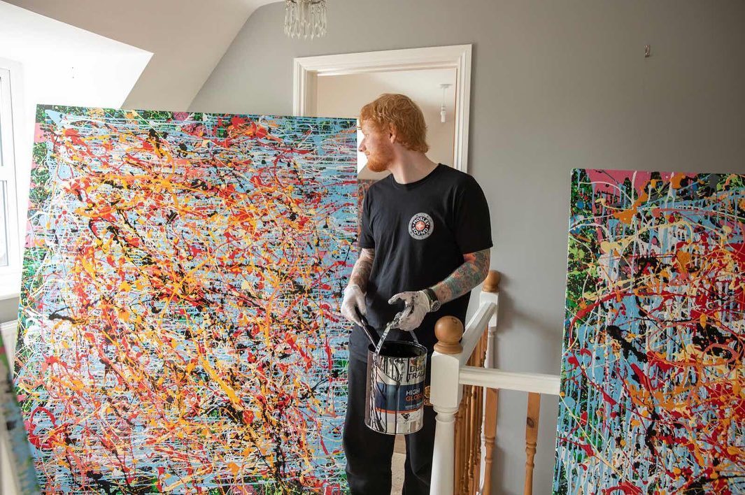 Ed Sheeran donează o pictură realizată de el la tombola de caritate a Suffolk