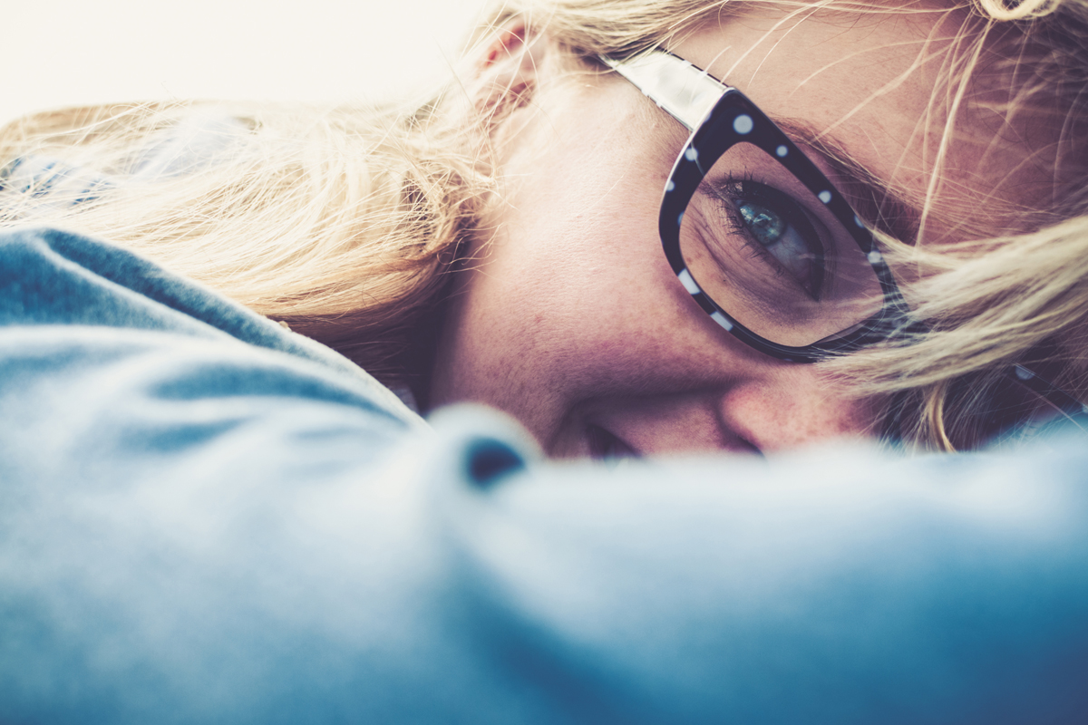 10 MODURI prin care îți poți stăpâni TIMIDITATEA