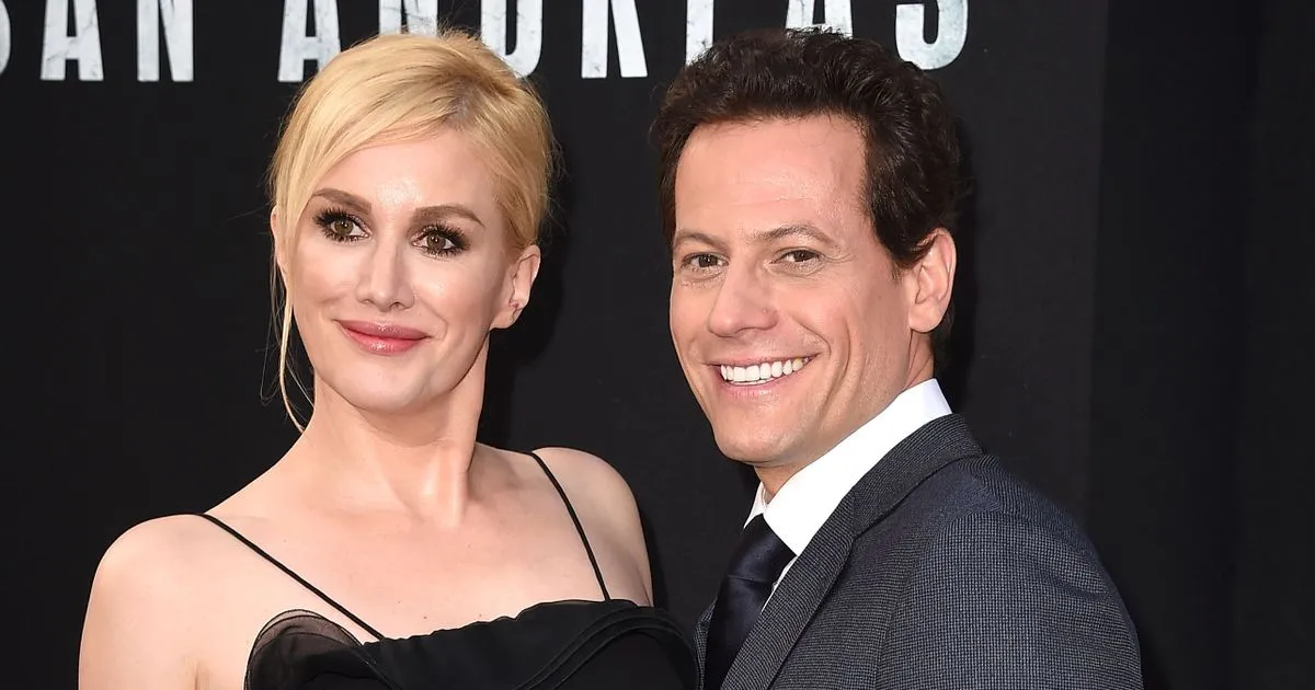 Soția lui Ioan Gruffudd, Alice Evans, face un anunț șocant: „Soțul meu nu mă iubește”