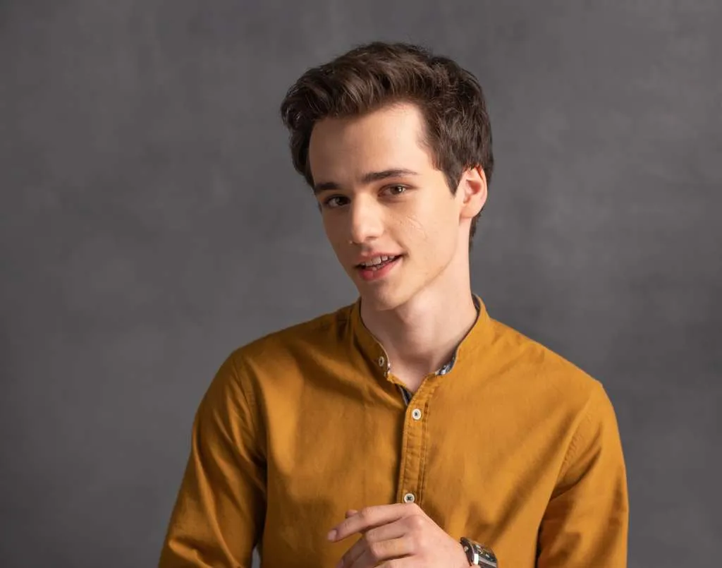 Interviu Stefan Iancu: „Îmi place să fiu apreciat pentru munca pe care o depun și pentru ceea ce fac pe scenă și pe ecran”!