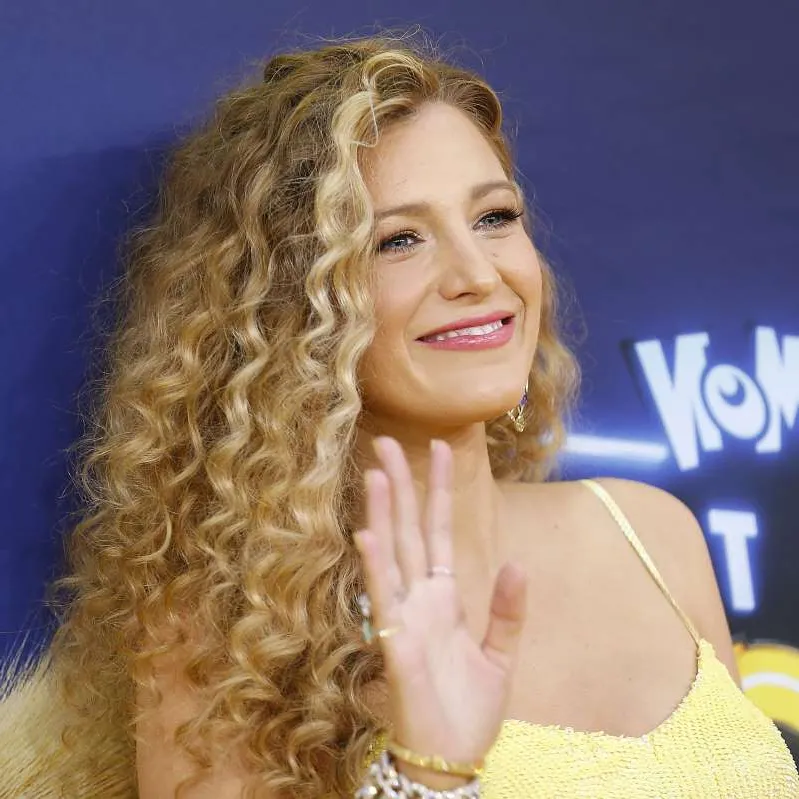 Blake Lively l-a surprins pe juratul de la Bake Off cu un tort Unicorn făcut și decorat de una singură