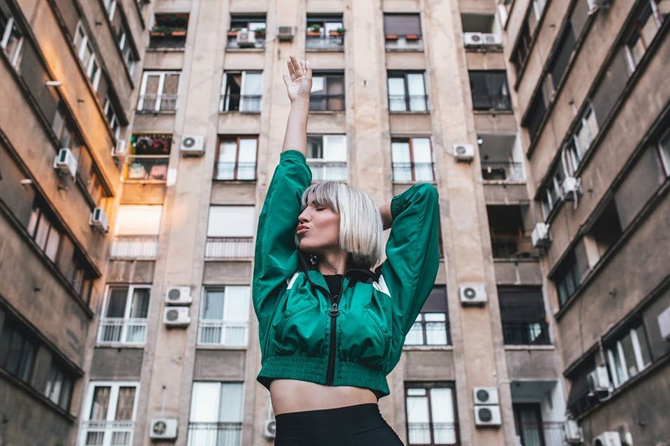Monica Odagiu, ex LaLa Band si „Pariu cu viata” e sarbatorita zilei!