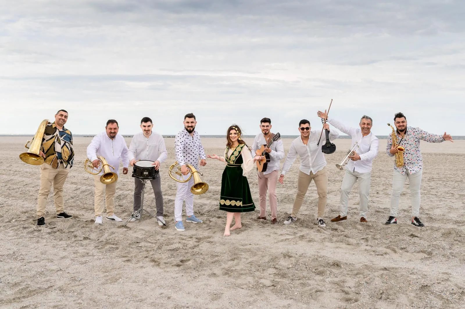 Ana-Maria Ababei a lansat videoclip nou la piesa “Pirifana”