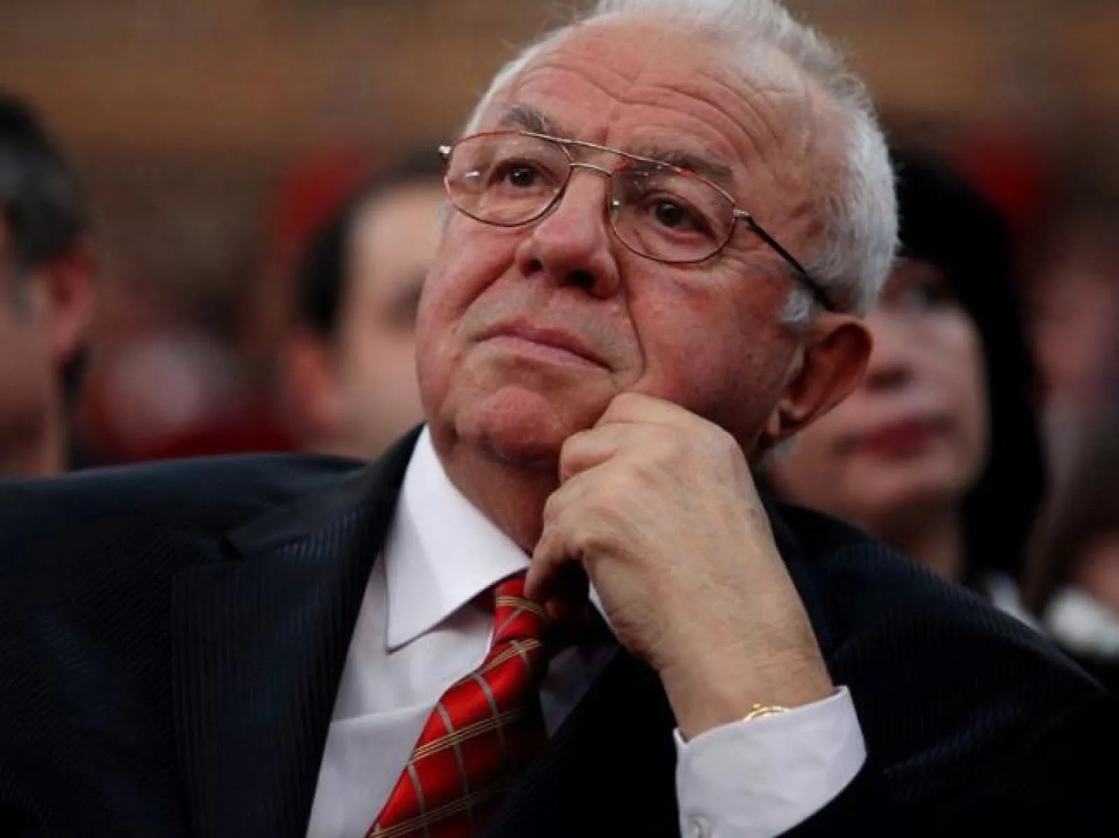 Alexandru Arșinel s-a izolat alături de soție. Cum se protejează actorul de coronavirus