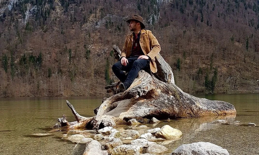 Cezar Dometi a lansat videoclipul piesei „Sunt codrii”, o melodie speciala dedicata Codrilor Iasilor
