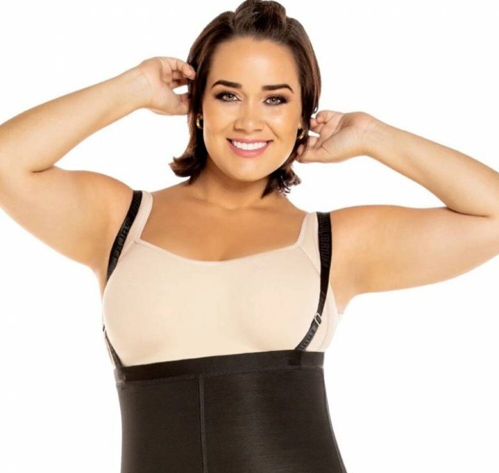 Corsete modelatoare de la Clessidra