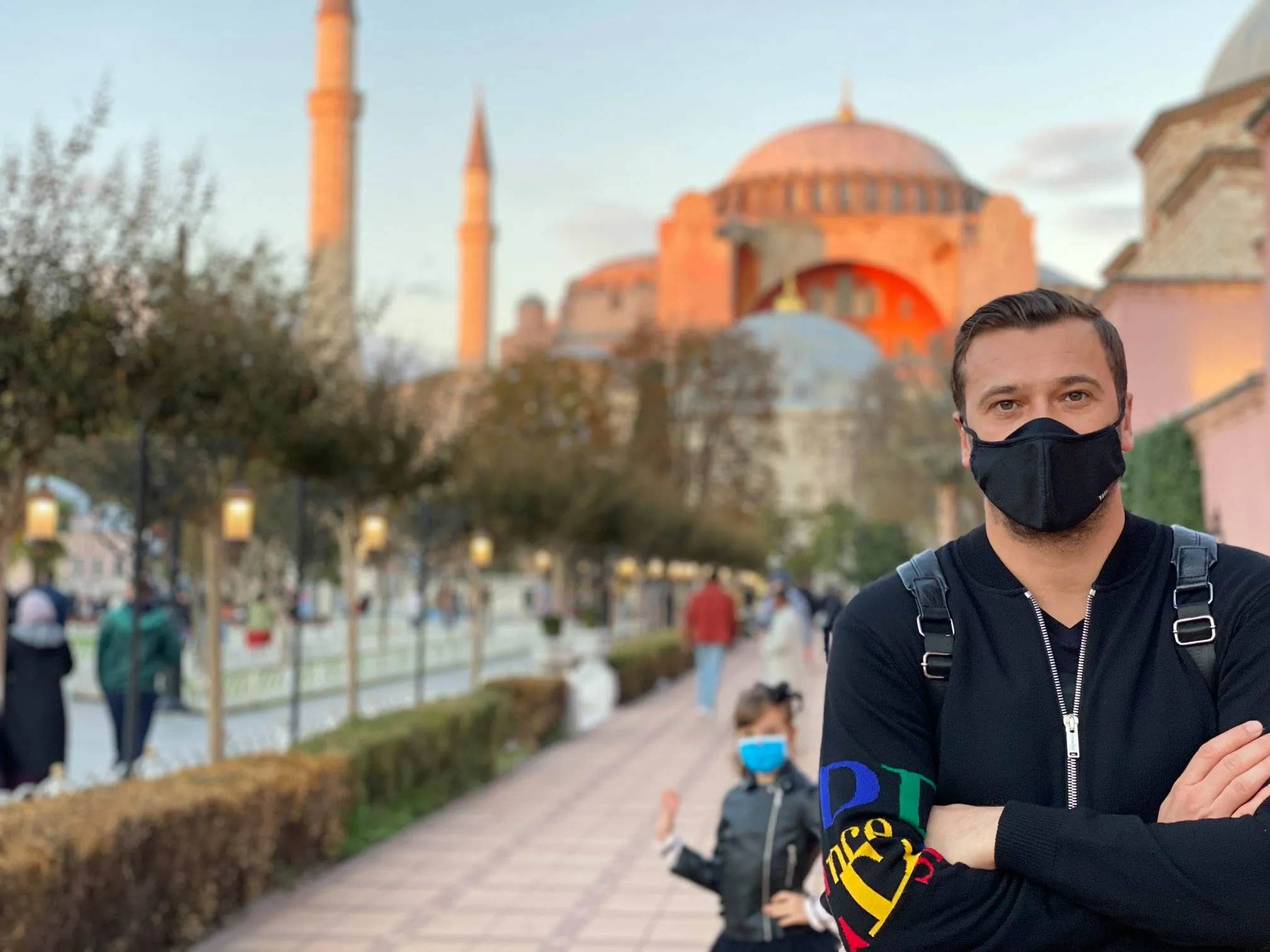 Dan Cruceru aka Taticool a fugit la Istanbul! Și-a dus soția și fiica într-o mini vacanță!