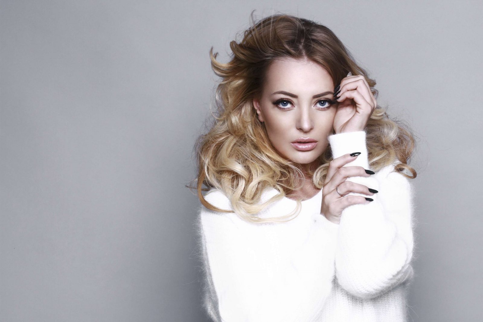 Delia adună concurenți din toate colțurile lumii în grupa sa de la X Factor