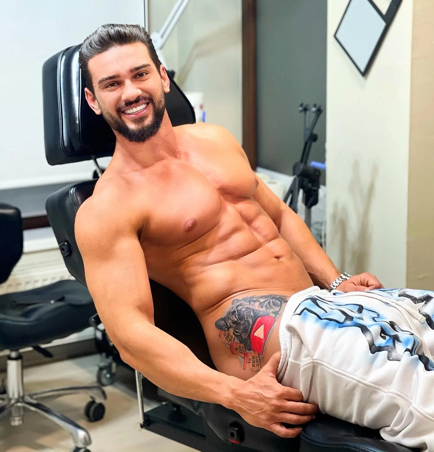 N-ai sa crezi ce tatuaj si-a facut Dorian Popa si pe ce parte a corpului