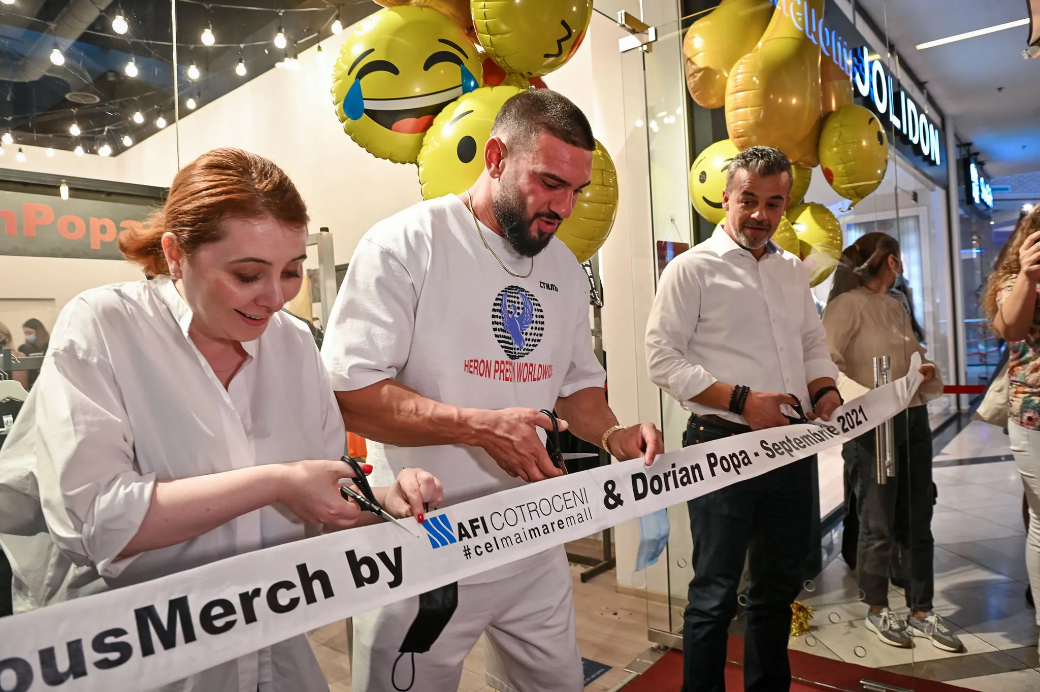 O nouă destinație de shopping la AFI Cotroceni. Famous Merch și colecția Hatz by Dorian Popa