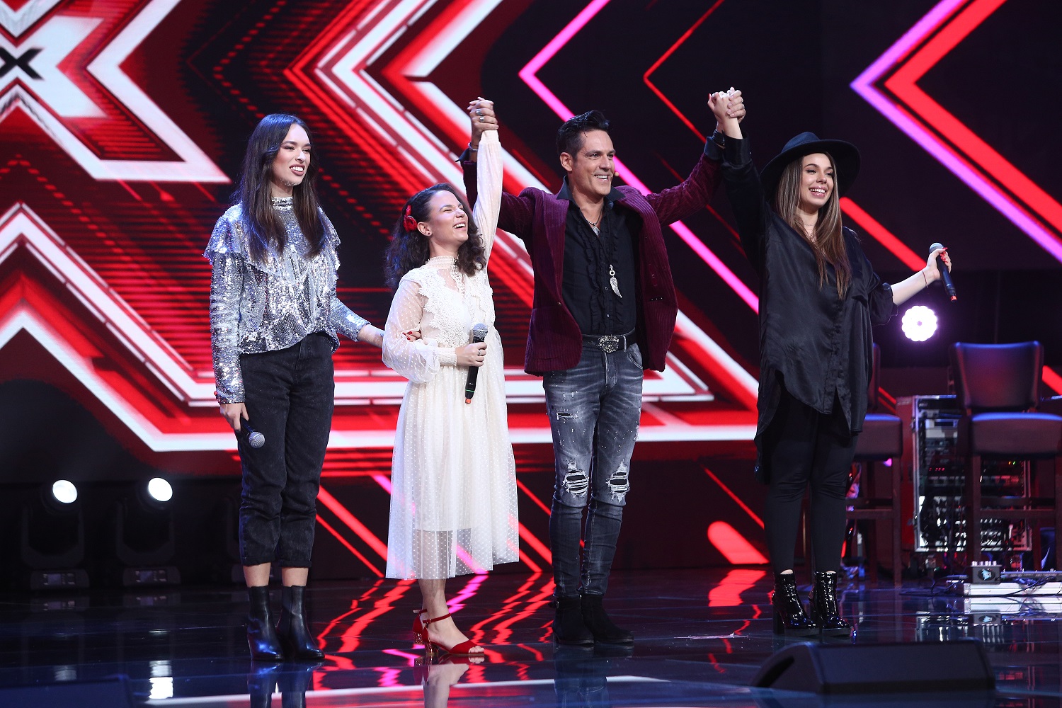 Ștefan Bănică și Loredana au ales câte trei concurenți pe care îi vor duce în următoarea etapă X Factor