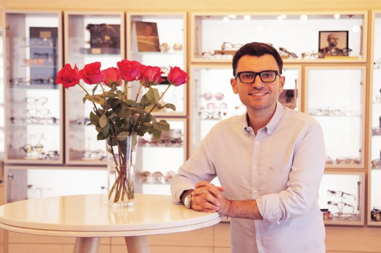 Surpriza pentru ochelaristi: Medical Optik devine Eye Temple