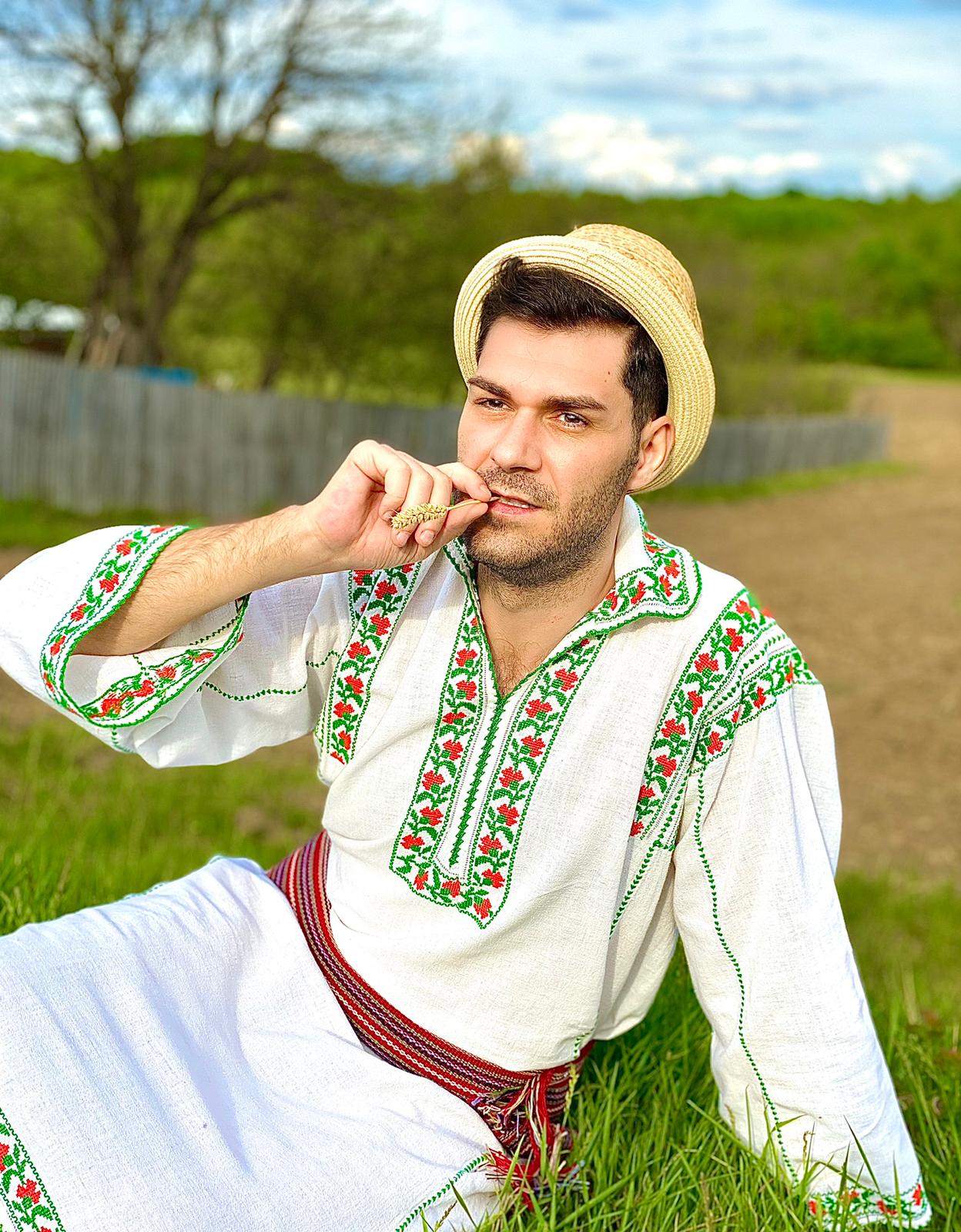 Școala de muzică pentru promovarea tinerelor talente A.R.T.I.S.T. (Asociația pentru Respectarea Tradițiilor Inițiativă și Sprijinirea Tinerilor)