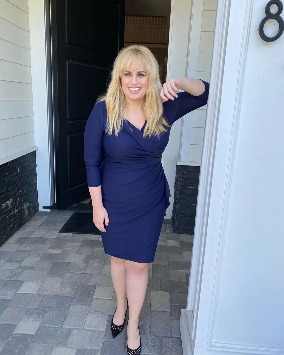Rebel Wilson despre noul ei fizic după ce a pierdut 60 de kilograme, fiind invitată în oraș de 2 concurenți de laPooch Perfect
