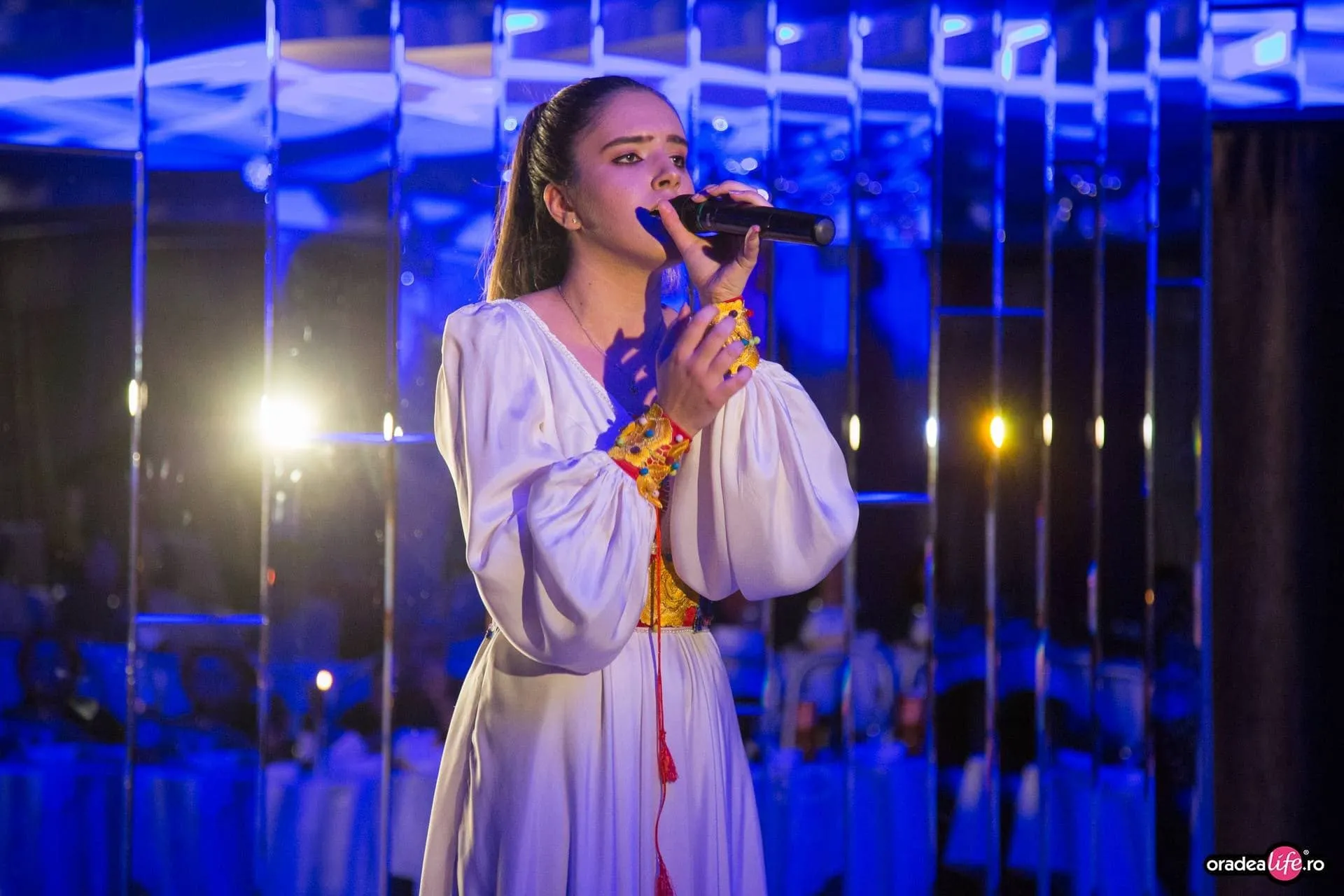 Interviu Ina Rus: „Mi-ar plăcea sa lucrez cu artiști precum Nico, Andra sau Aurelian Temișan”