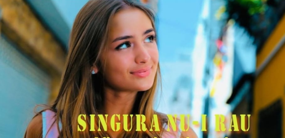 Iuliana Beregoi a lansat videoclipul piesei „Singură nu-i rău”