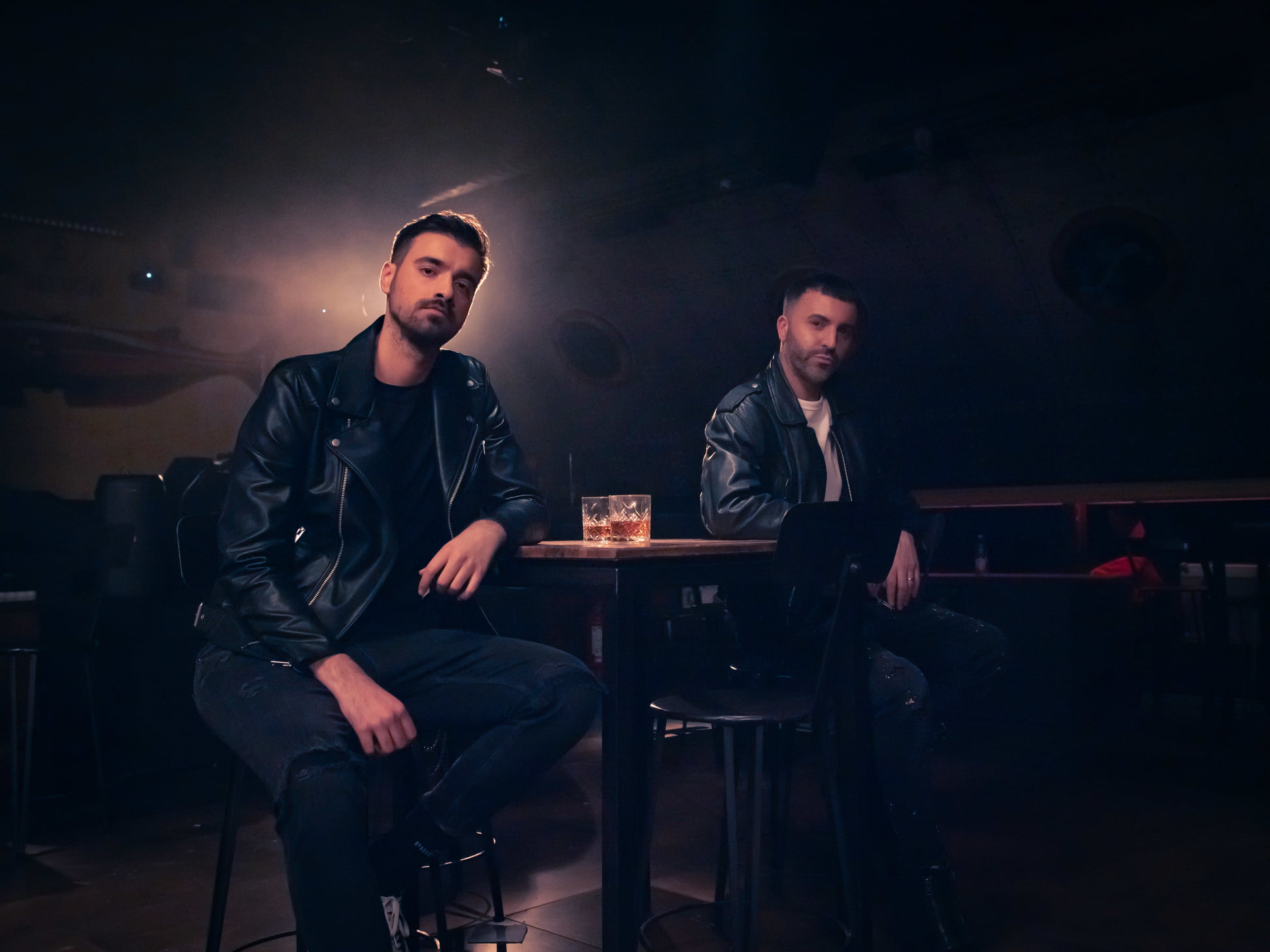 Liviu Teodorescu & Manuel Riva lansează videoclipul noului single, „Muzele”