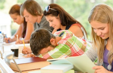 6 lucruri pe care să nu le faci NICIODATĂ în timpul orelor