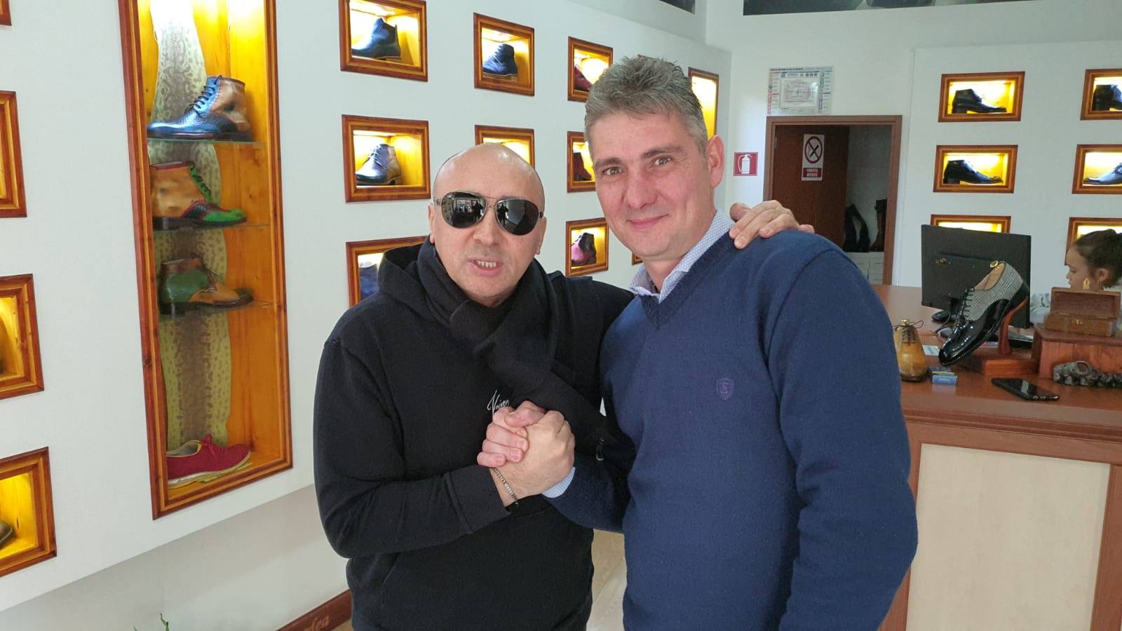 Ce au in comun Marcel Pavel, Mihaela Seiler si Cosmin Cernat? Pantofii din piele de crocodil sau anaconda