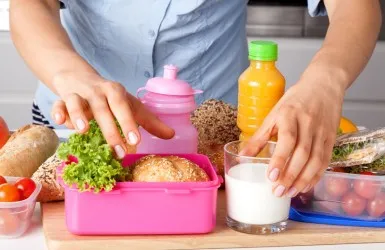 Alimentul minune care te ajută dimineaţa, înainte de a pleca la şcoală!