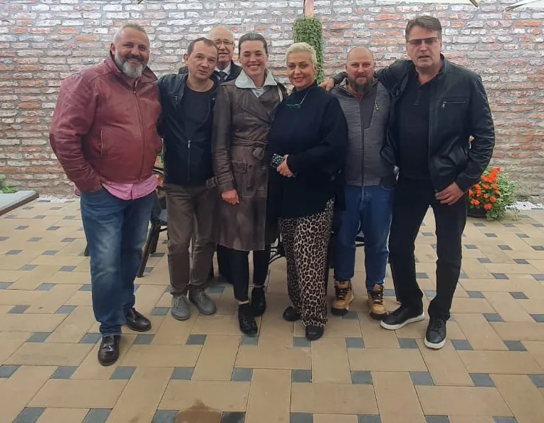 Monica Anghel este invitata specială în sitcom-ul Oportuniștii, de la Prima TV