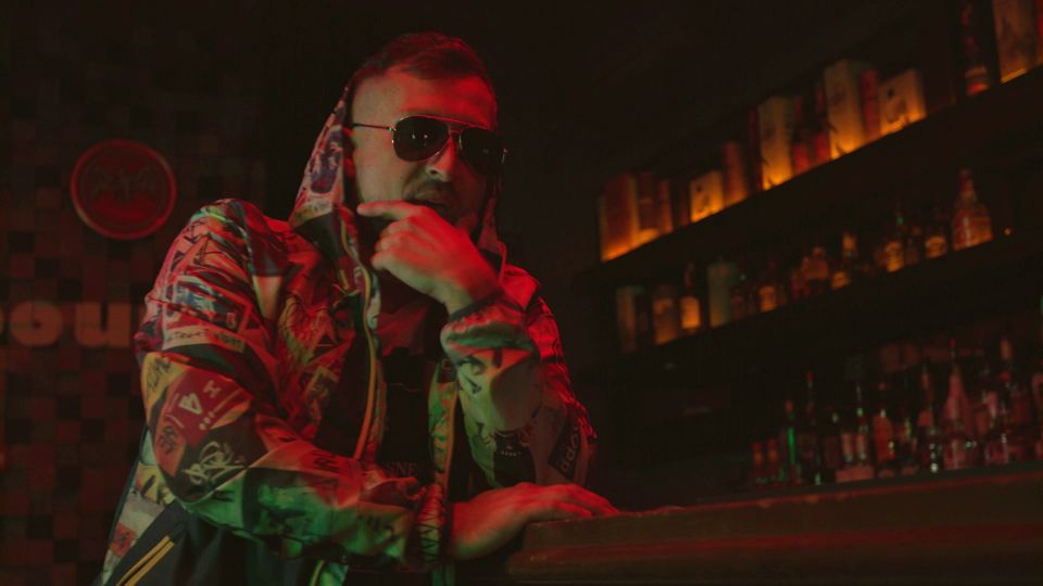 Mr. VIK a lansat videoclipul piesei „Me Enamora (Jamelia)” din proiectul Friday Raggaeton