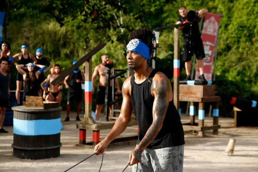 Musty a parasit competitia „Survivor Romania”
