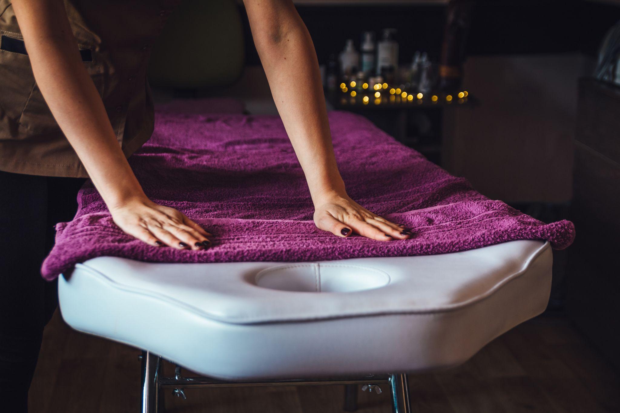 Masajul realizat în confortul casei, află cum poți face cu ușurință un masaj acasă