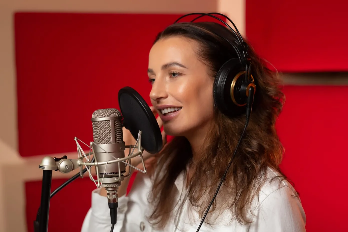 De ziua Femeii, Paula Hriscu lanseaza o piesa omagiu pentru toate Mamele