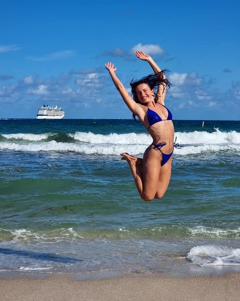 Interviu: Paula Hriscu: “Dumnezeu are câte un plan cu fiecare!”